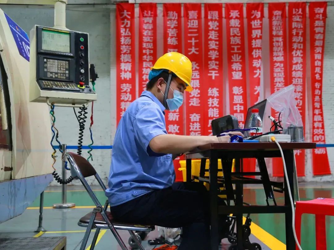 D28BDEE37CE5B094C6045741D5E_88F6E5A1_21403.jpg?e= Z6·尊龙凯时「中国区」官方网站